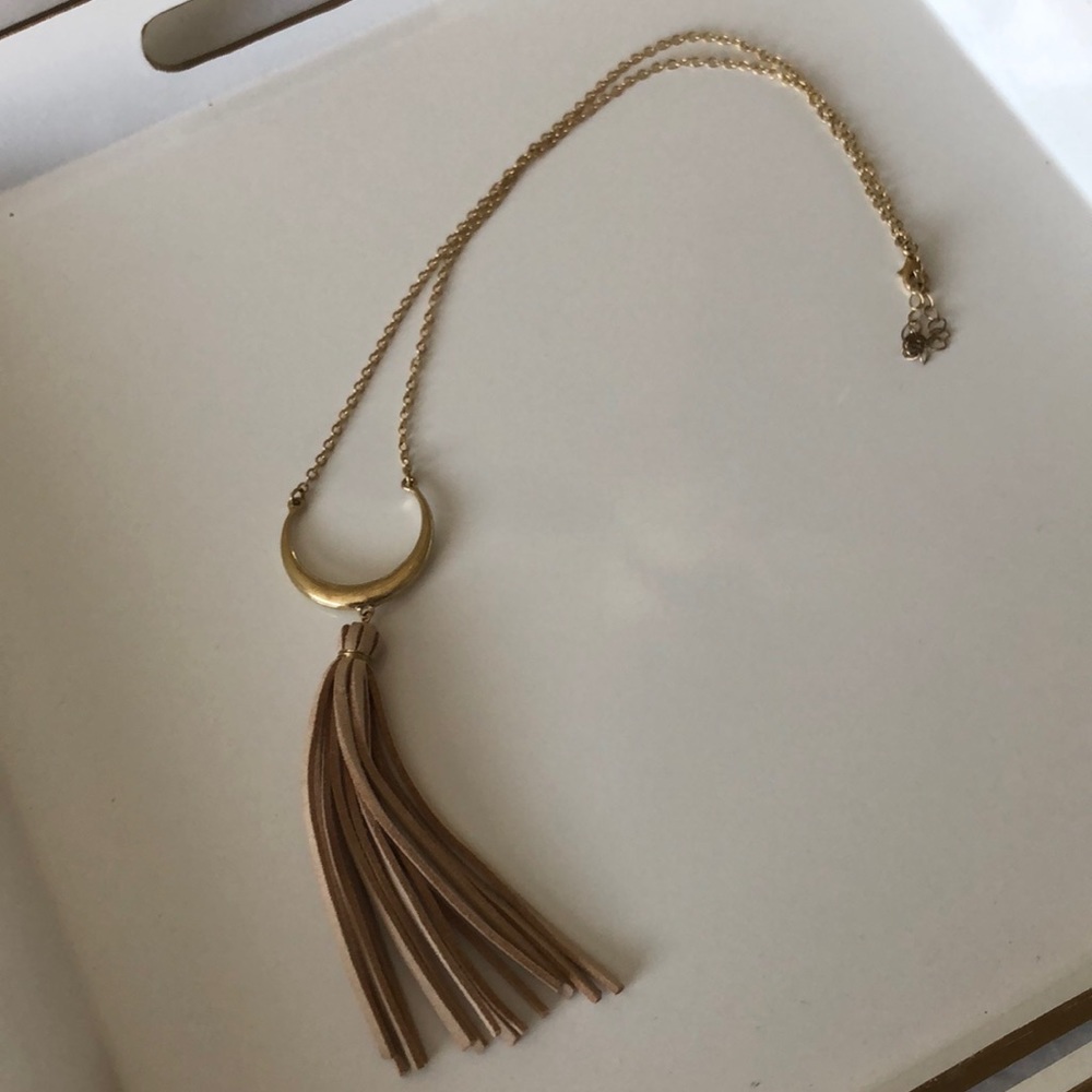 Tassel necklace